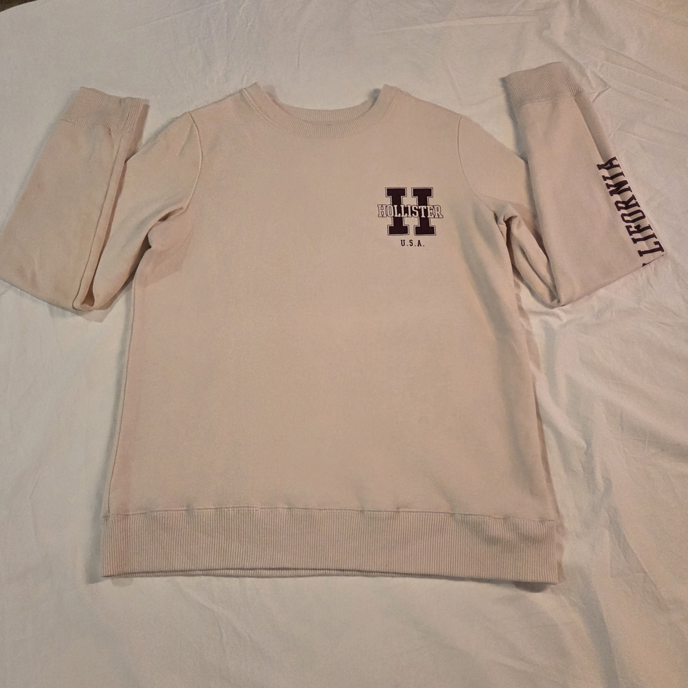 Hollister Cream Crewneck Sweatshirt with Maroon Logo